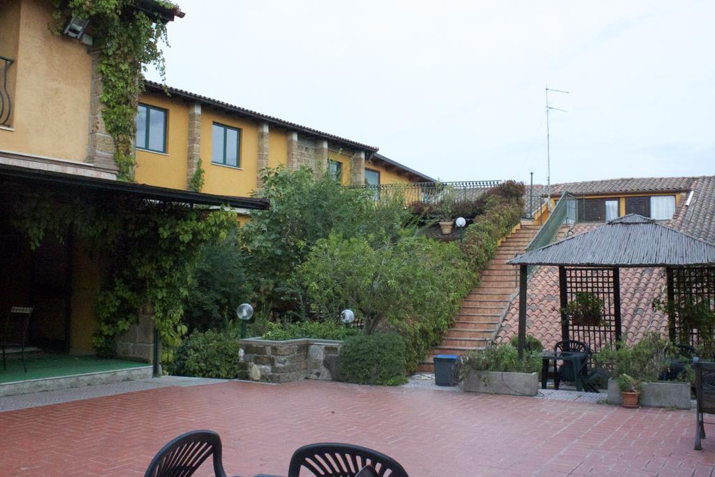 Hotel Antico Residence Roma Monterosi Екстер'єр фото